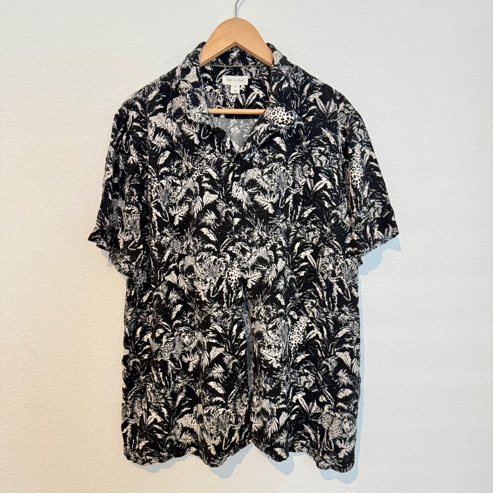 Sun + Stone Short Sleeve Button Up Shirt Men XXL Black White Cheetah Jungle